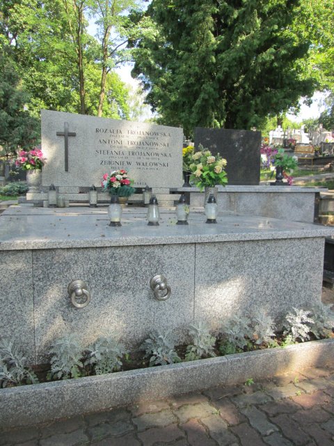 Zbigniew WAŁOWSKI 1926 Włocławek 0965 - Grobonet - Wyszukiwarka osób pochowanych