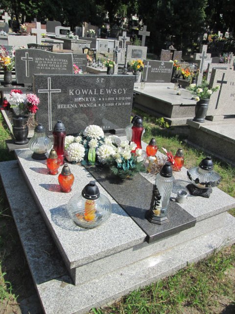 Krystyna KOWALEWSKA 1949 Włocławek 0965 - Grobonet - Wyszukiwarka osób pochowanych