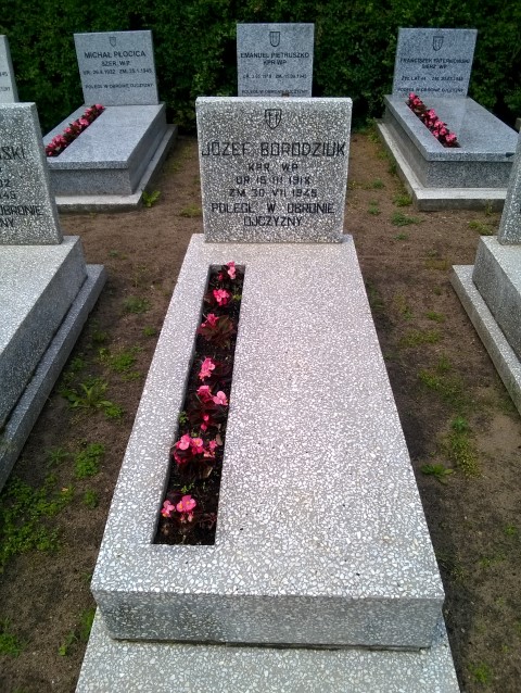 Józef BORODZIUK 1921 Włocławek 0965 - Grobonet - Wyszukiwarka osób pochowanych