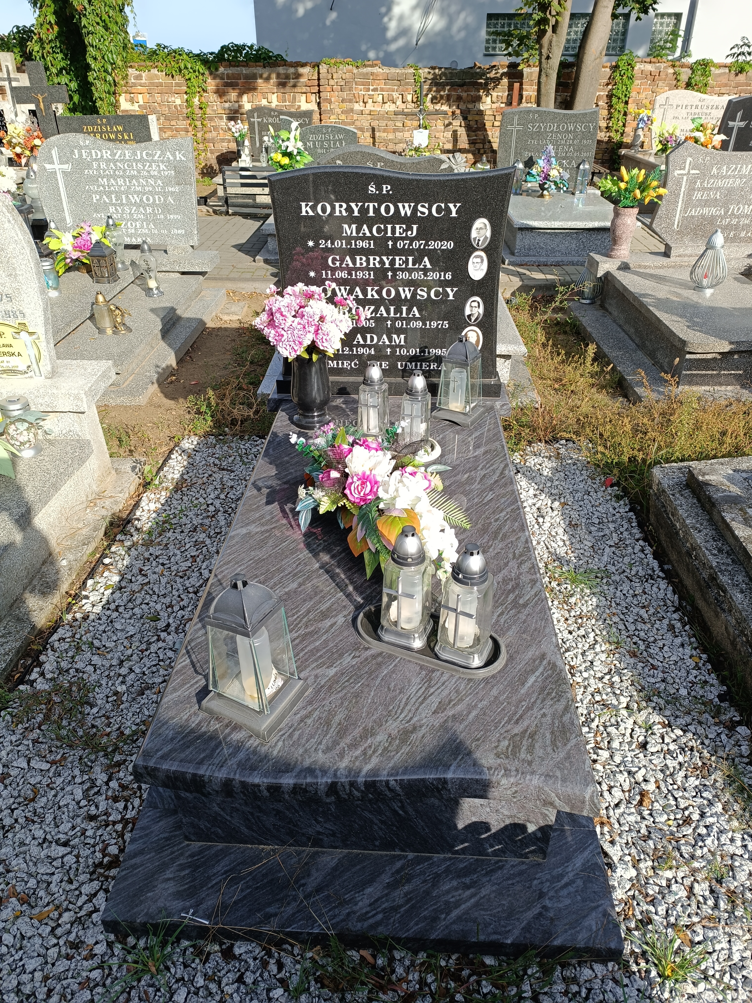 Adam NOWAKOWSKI 1904 Włocławek 0965 - Grobonet - Wyszukiwarka osób pochowanych