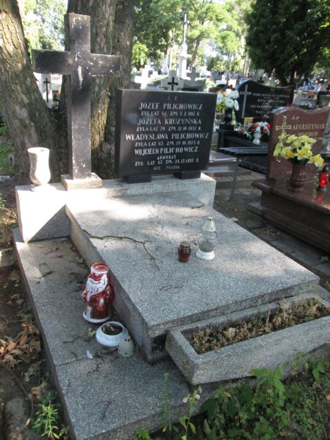 Wojciech PILICHOWICZ 1946 Włocławek 0965 - Grobonet - Wyszukiwarka osób pochowanych