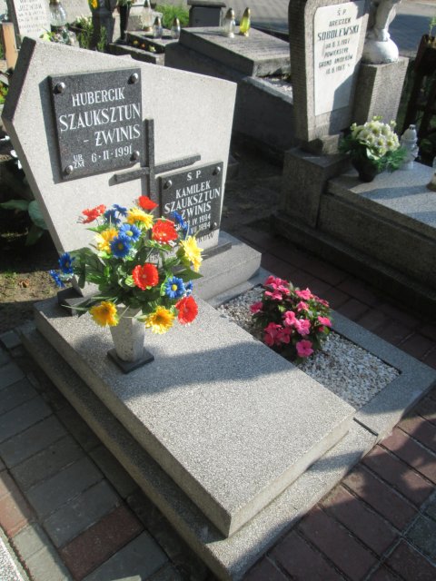 Jarosław SZAUKSZTUN - ŻWINIS 1965 Włocławek 0965 - Grobonet - Wyszukiwarka osób pochowanych