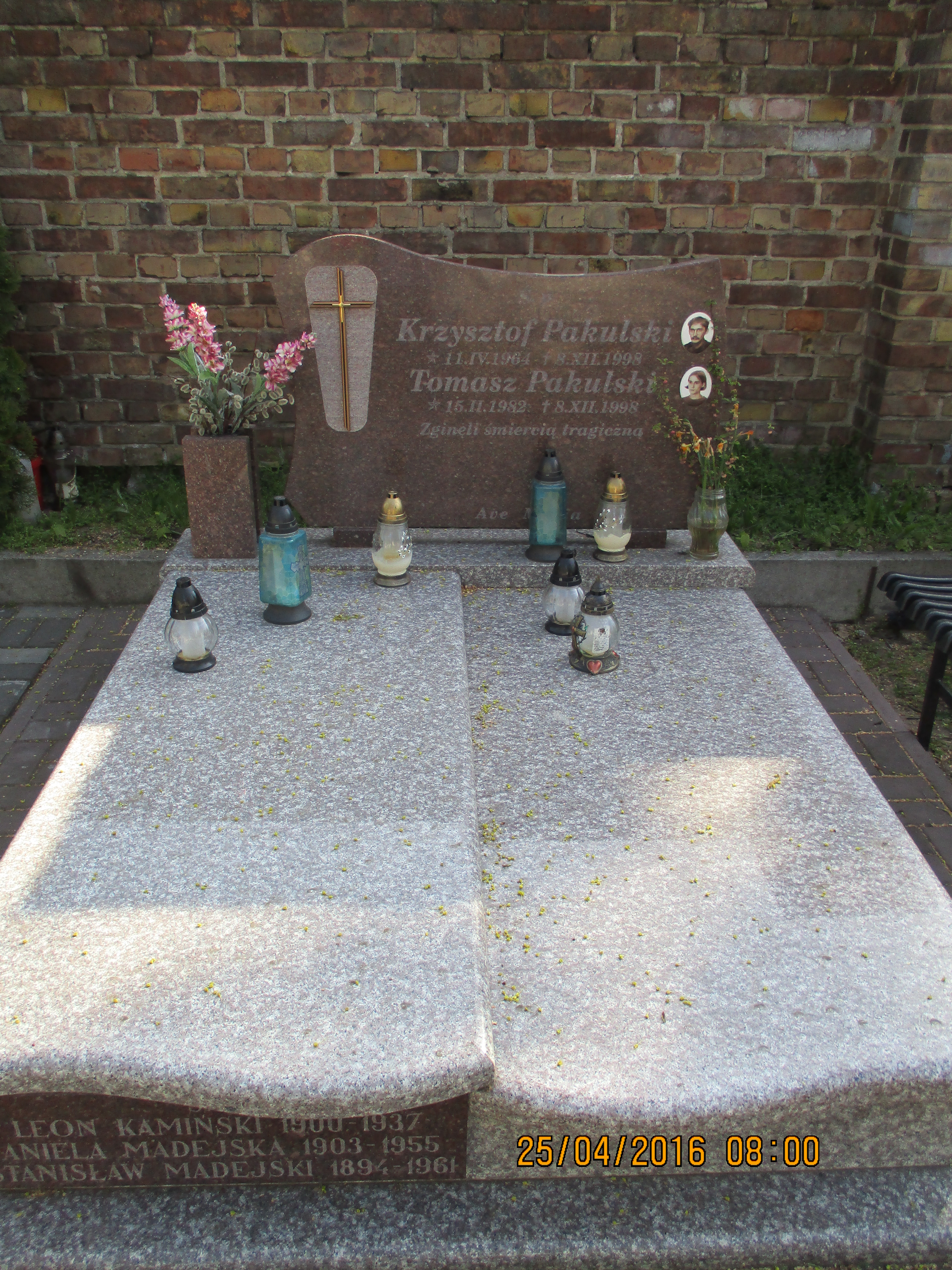 Tomasz PAKULSKI 1982 Włocławek 0965 - Grobonet - Wyszukiwarka osób pochowanych