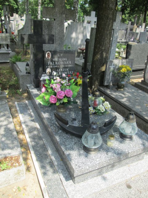 Wiesława FALKOWSKA 1940 Włocławek 0965 - Grobonet - Wyszukiwarka osób pochowanych