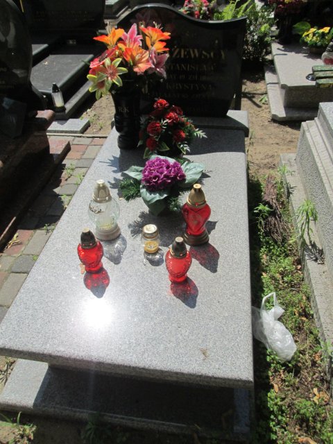 Krystyna RAŻEWSKA 1923 Włocławek 0965 - Grobonet - Wyszukiwarka osób pochowanych