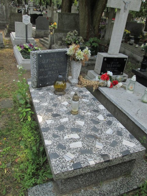 Irena KRYGER 1924 Włocławek 0965 - Grobonet - Wyszukiwarka osób pochowanych