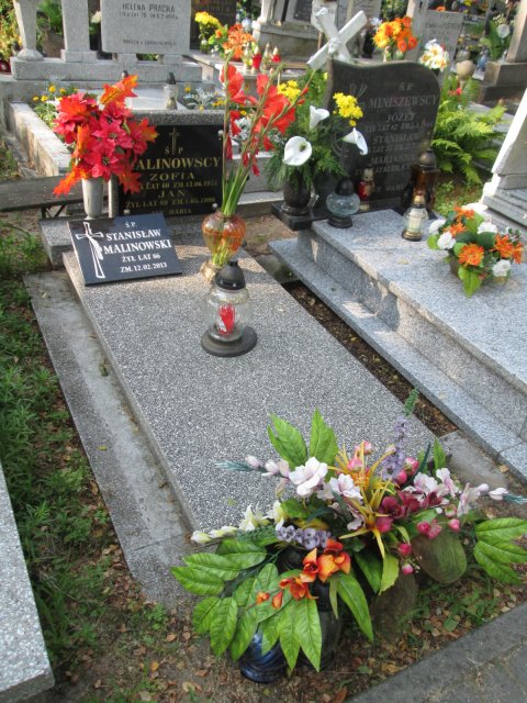 Danuta MALINOWSKA 1946 Włocławek 0965 - Grobonet - Wyszukiwarka osób pochowanych