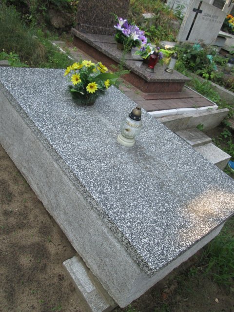 Grób KAZIMIERZ TADEUSZ KAMIŃSKI