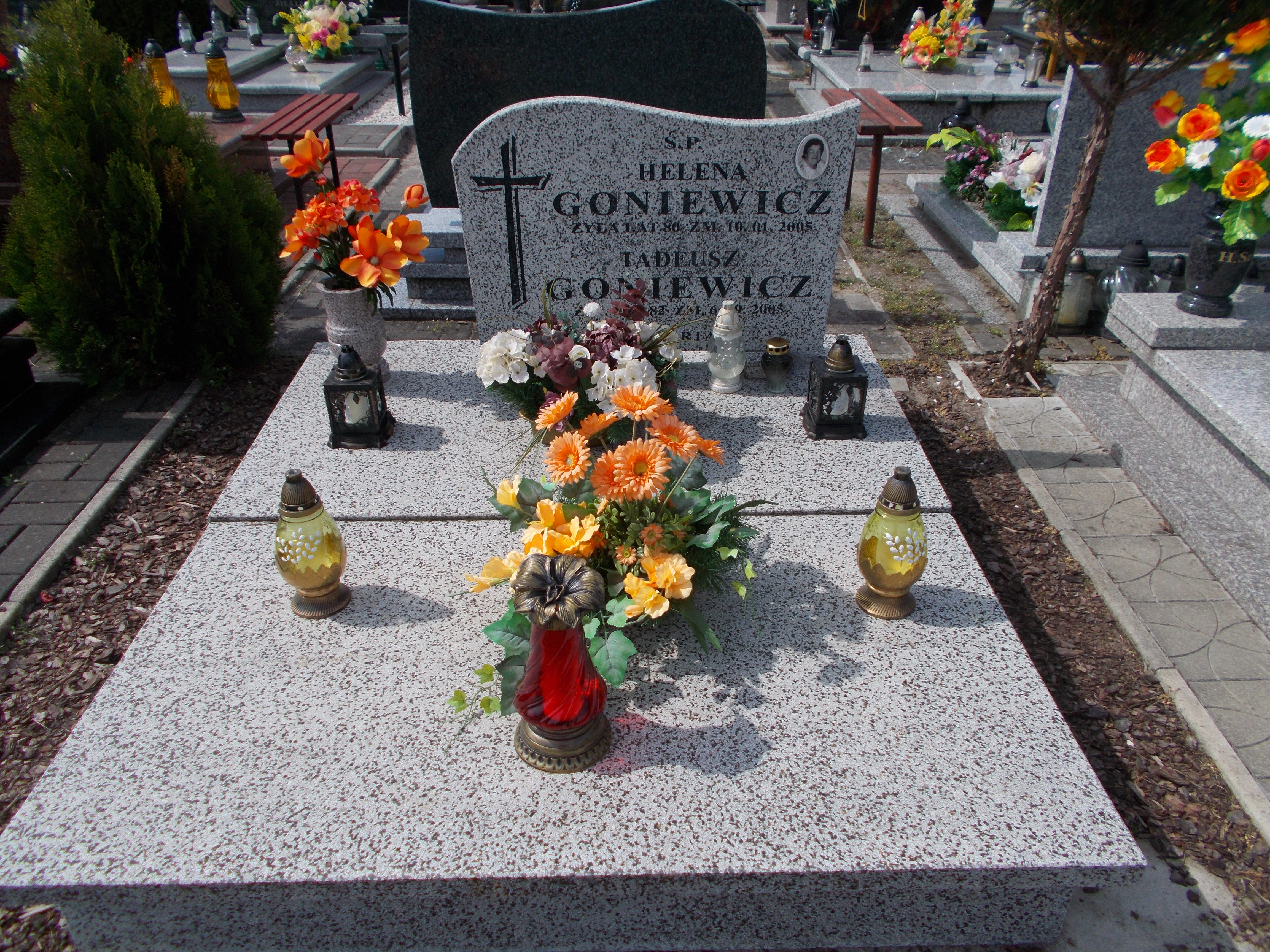 Helena GONIEWICZ 1925 Włocławek 0965 - Grobonet - Wyszukiwarka osób pochowanych