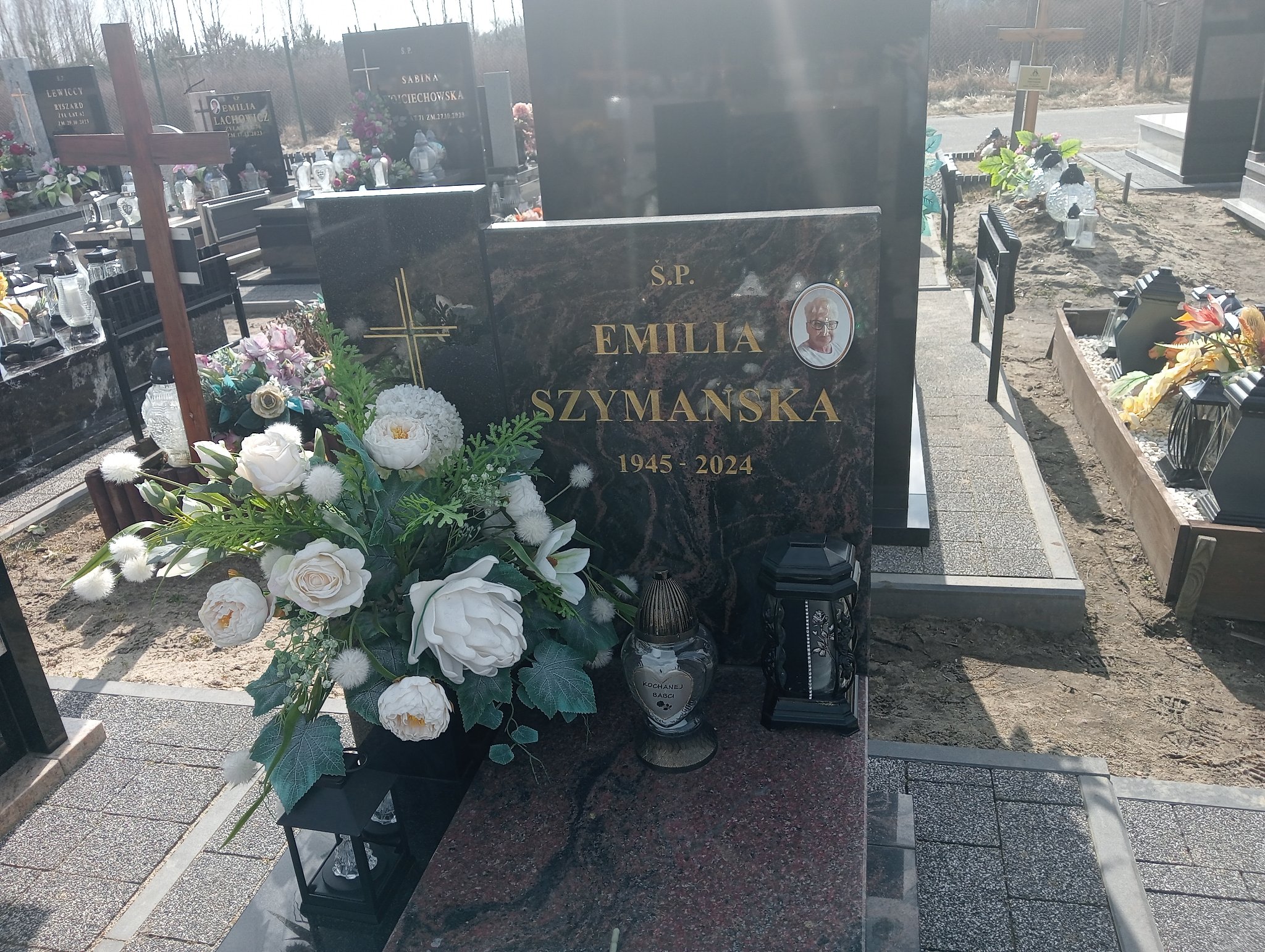 Grób EMILIA SZYMAŃSKA